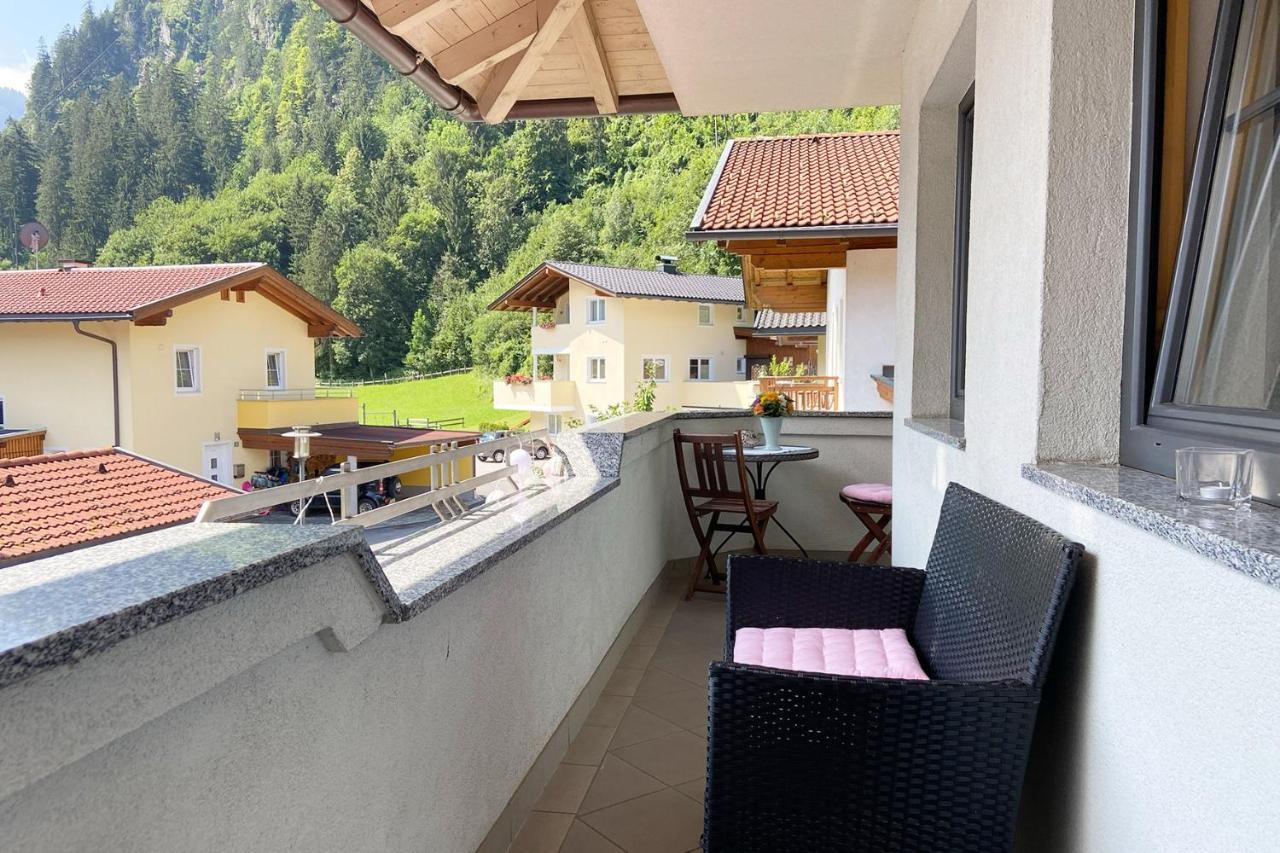 Apart Haus Bella Mayrhofen Bagian luar foto